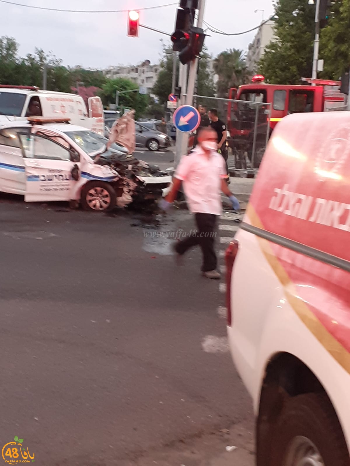  يافا: اصابة شخصين بحادث بين حافلة صغيرة وسيارة حراسة 